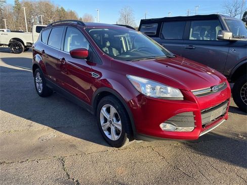 Used 2016 Ford Escape SE w/ SE Leather Comfort Package image 1