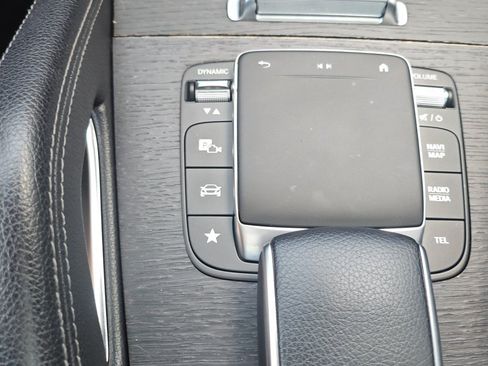 Used 2021 Mercedes-Benz GLS 580 4MATIC image 23