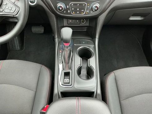 Used 2023 Chevrolet Equinox RS FWD image 27