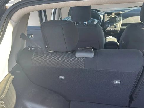Used 2015 Nissan Leaf S FWD image 29