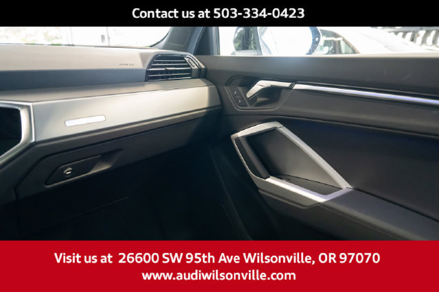 Used 2025 Audi Q3 2.0T Premium Plus w/ Premium Plus Package AWD/4WD image 10