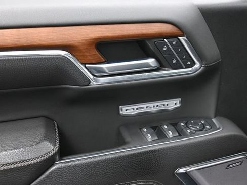 Used 2023 GMC Sierra 1500 Denali AWD/4WD image 9