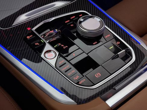 Used 2024 BMW X5 M60i image 40