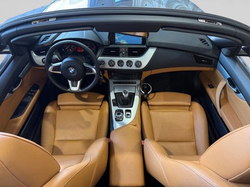 Used 2014 BMW Z4 sDrive28i RWD image 12