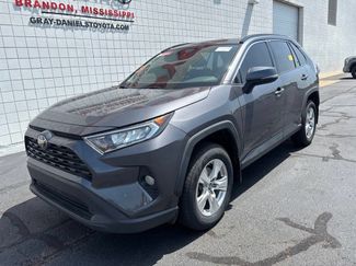 Used 2019 Toyota RAV4 XLE w/ Convenience Package AWD/4WD video 1