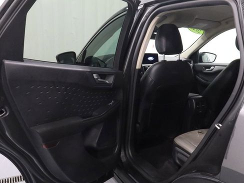 Used 2020 Ford Escape SE FWD image 14