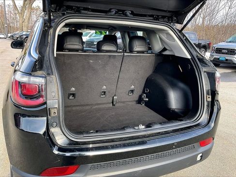 Used 2022 Jeep Compass Limited AWD/4WD image 34