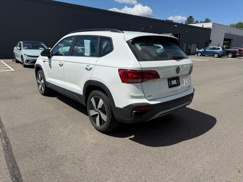 Used 2023 Volkswagen Taos S w/ Driver Assistance Package AWD/4WD image 8