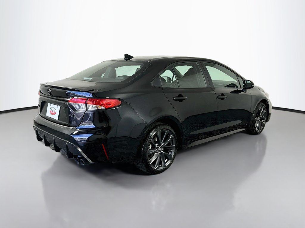 Certified 2026 Toyota Corolla SE FWD image 5