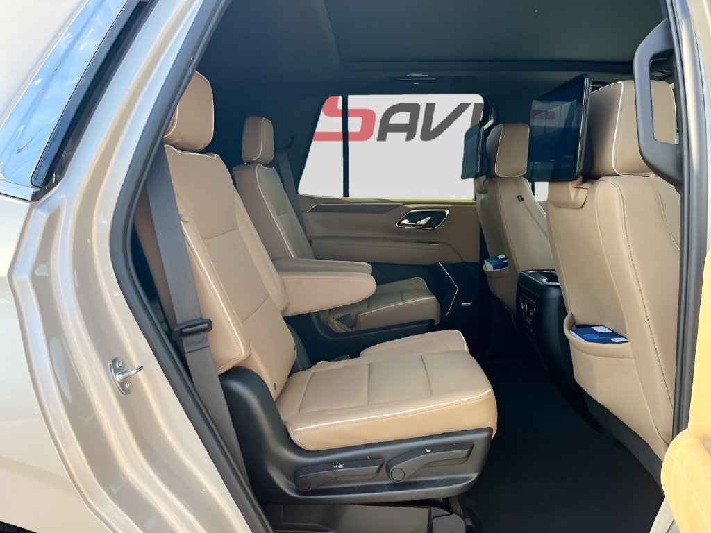 Used 2023 Chevrolet Tahoe Premier w/ Advanced Technology Package AWD/4WD image 30