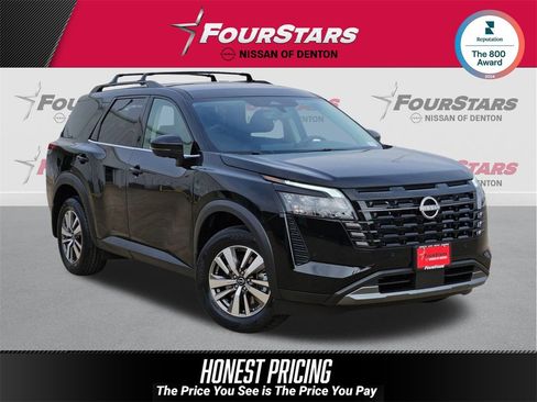 New 2026 Nissan Pathfinder SL image 1