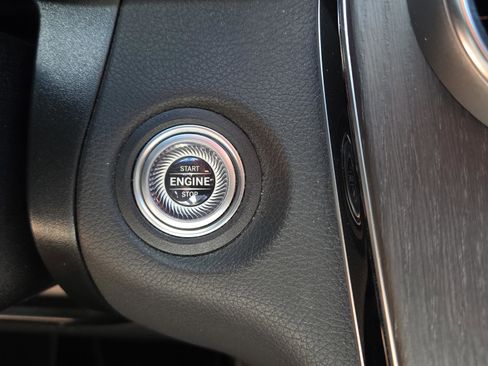 Used 2023 Mercedes-Benz GLC 300 4MATIC Coupe image 35