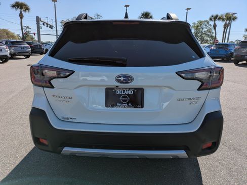 Used 2023 Subaru Outback Limited XT image 5