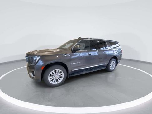 Used 2021 GMC Yukon XL SLT w/ SLT Premium Package AWD/4WD image 4