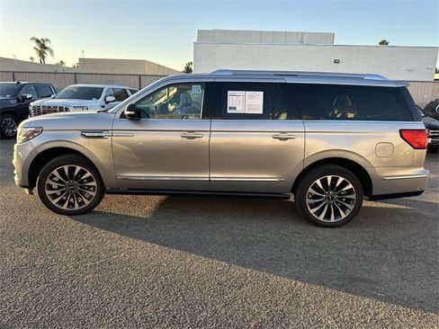 Used 2021 Lincoln Navigator L Reserve image 7