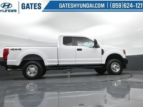Used 2021 Ford F250 XL w/ Power Equipment Group image 34
