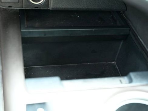 Used 2024 Toyota Camry SE image 30