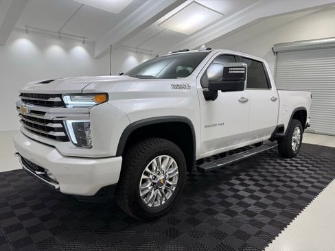 Used 2022 Chevrolet Silverado 3500 High Country w/ Z71 Off-Road Package image 3