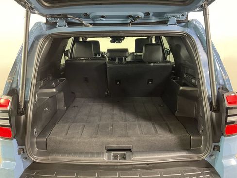 Used 2025 Toyota 4Runner Limited AWD/4WD image 21