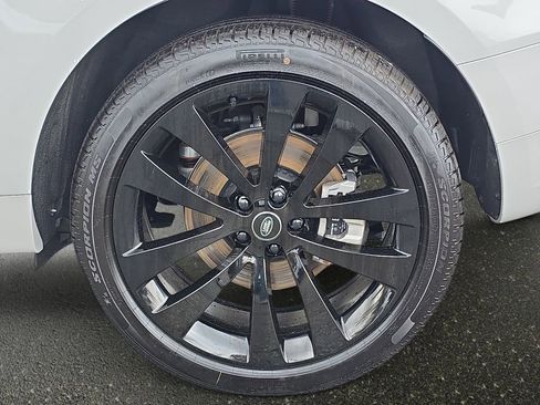 New 2025 Land Rover Range Rover Sport Dynamic SE AWD/4WD image 35