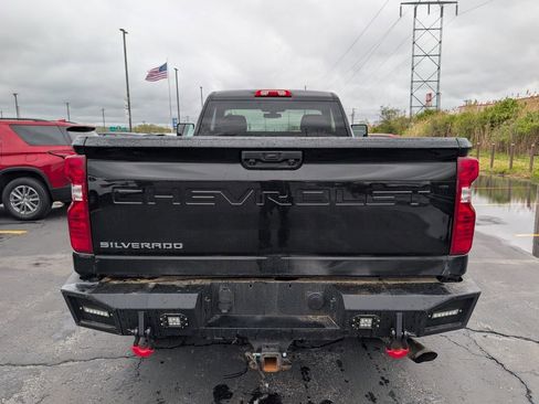 Used 2020 Chevrolet Silverado 2500 W/T AWD/4WD image 7