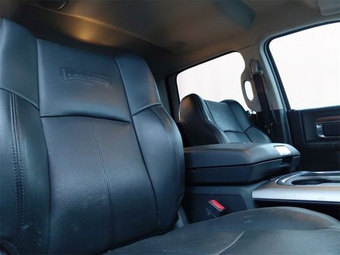 Used 2018 RAM 3500 Laramie image 15