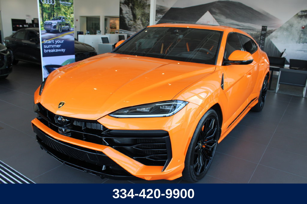 Used 2025 Lamborghini Urus SE AWD/4WD image 1