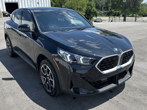 New 2026 BMW X2 xDrive28i w/ Convenience Package AWD/4WD image 2