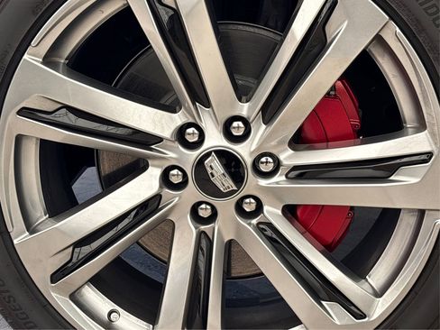 New 2025 Cadillac Escalade ESV Sport Platinum image 13