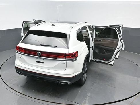 Used 2024 Volkswagen Atlas SEL image 28