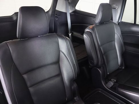 Used 2018 Honda Pilot Elite image 37