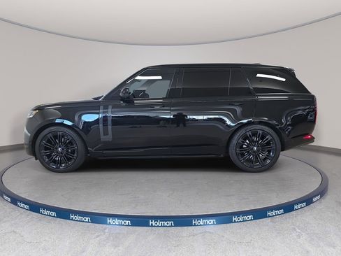 Used 2023 Land Rover Range Rover Long Wheelbase SE image 11