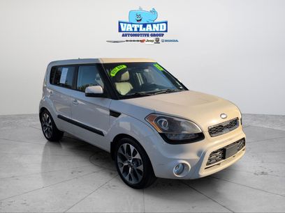 Used 2013 Kia Soul ! w/ Premium Pkg