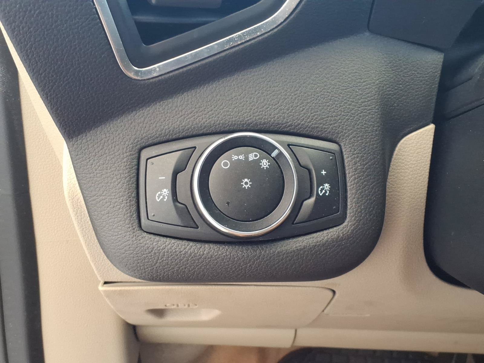 Used 2013 Ford C-MAX SE FWD image 7