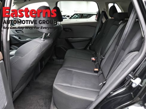 Used 2023 Nissan Rogue S AWD/4WD image 21