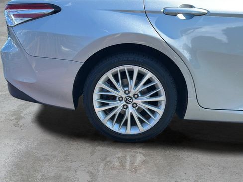 Used 2018 Toyota Camry XLE w/ Audio Package FWD image 12