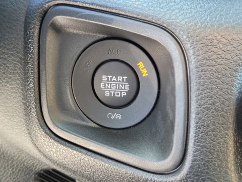 New 2026 Jeep Gladiator Sport AWD/4WD image 19