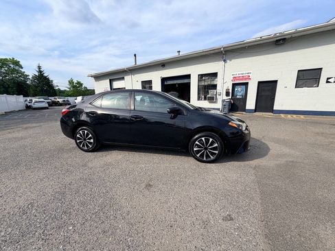 Used 2014 Toyota Corolla LE FWD image 18