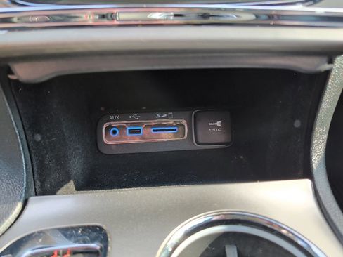 Used 2017 Jeep Grand Cherokee Trailhawk AWD/4WD image 18