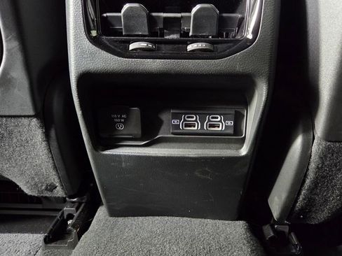 Used 2023 Jeep Grand Cherokee Altitude image 33