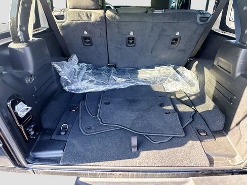 Certified 2022 Jeep Wrangler Unlimited Sport AWD/4WD image 28