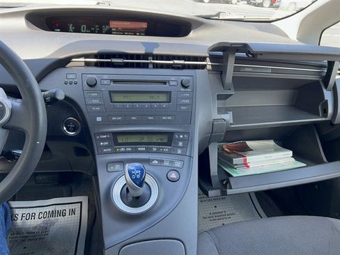Used 2011 Toyota Prius One image 21