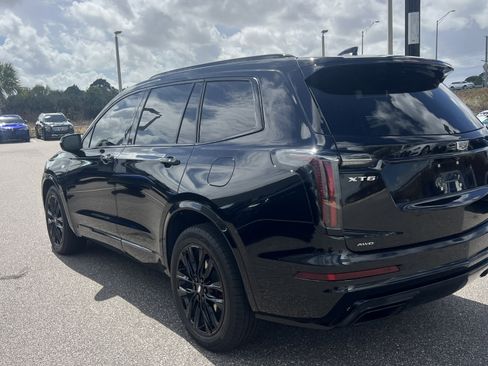 Used 2022 Cadillac XT6 Sport w/ LPO, ONYX Package image 8