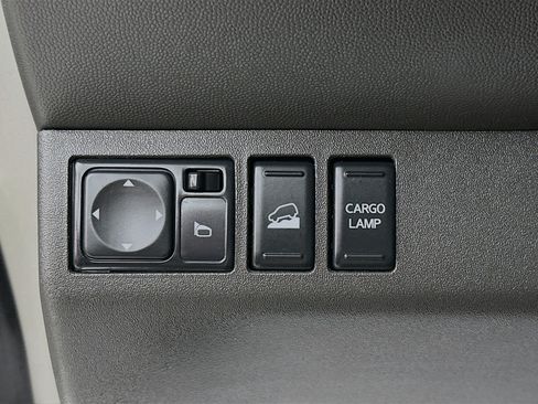 Used 2021 Nissan Frontier PRO-4X w/ Pro-4x Utility Package AWD/4WD image 10