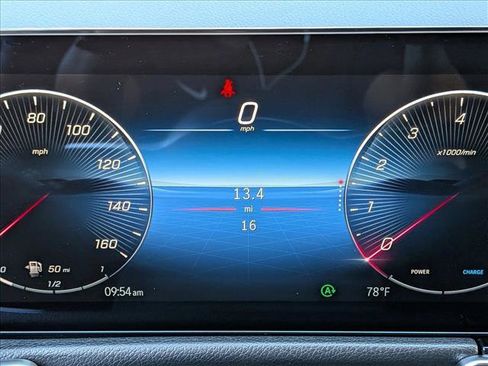 Used 2026 Mercedes-Benz GLB 250 image 10