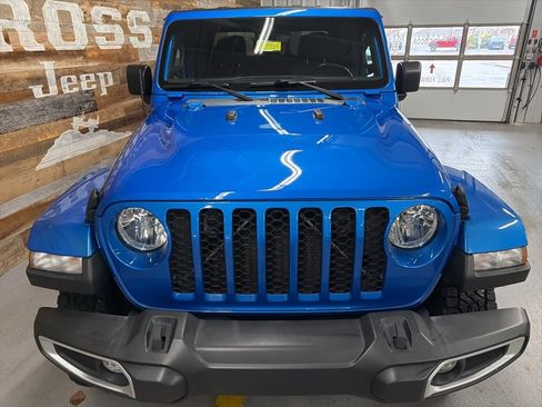 Used 2021 Jeep Gladiator Sport image 7