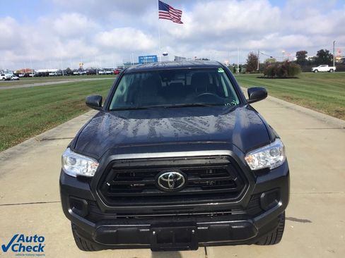 Used 2022 Toyota Tacoma SR image 10