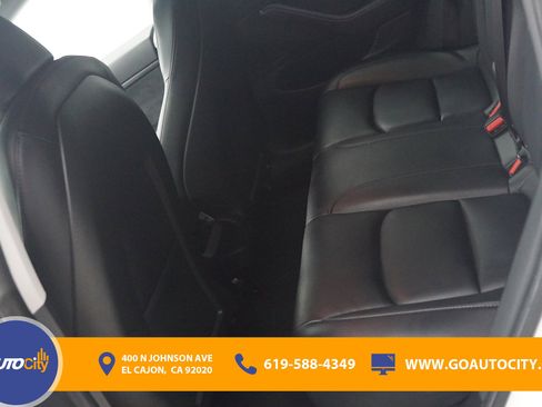 Used 2020 Tesla Model 3 Standard Range image 14