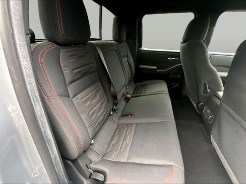 Used 2023 Nissan Frontier Pro-X w/ Pro Convenience Package RWD image 20