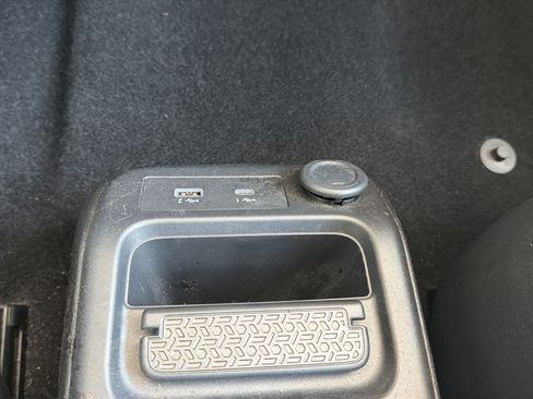 Certified 2023 Nissan Ariya FWD image 24